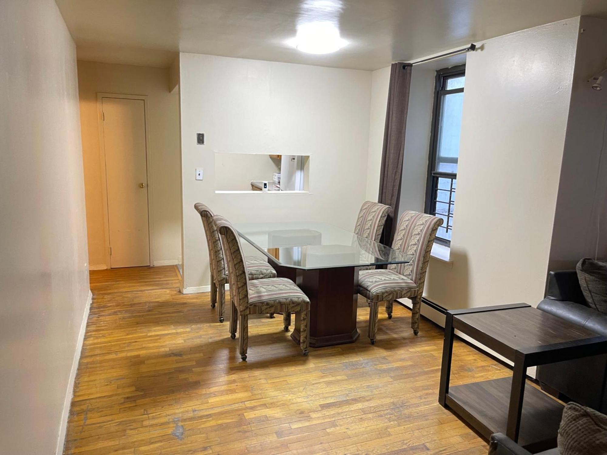 One Bedroom By Month Next To Bronx Zoo Apartment *