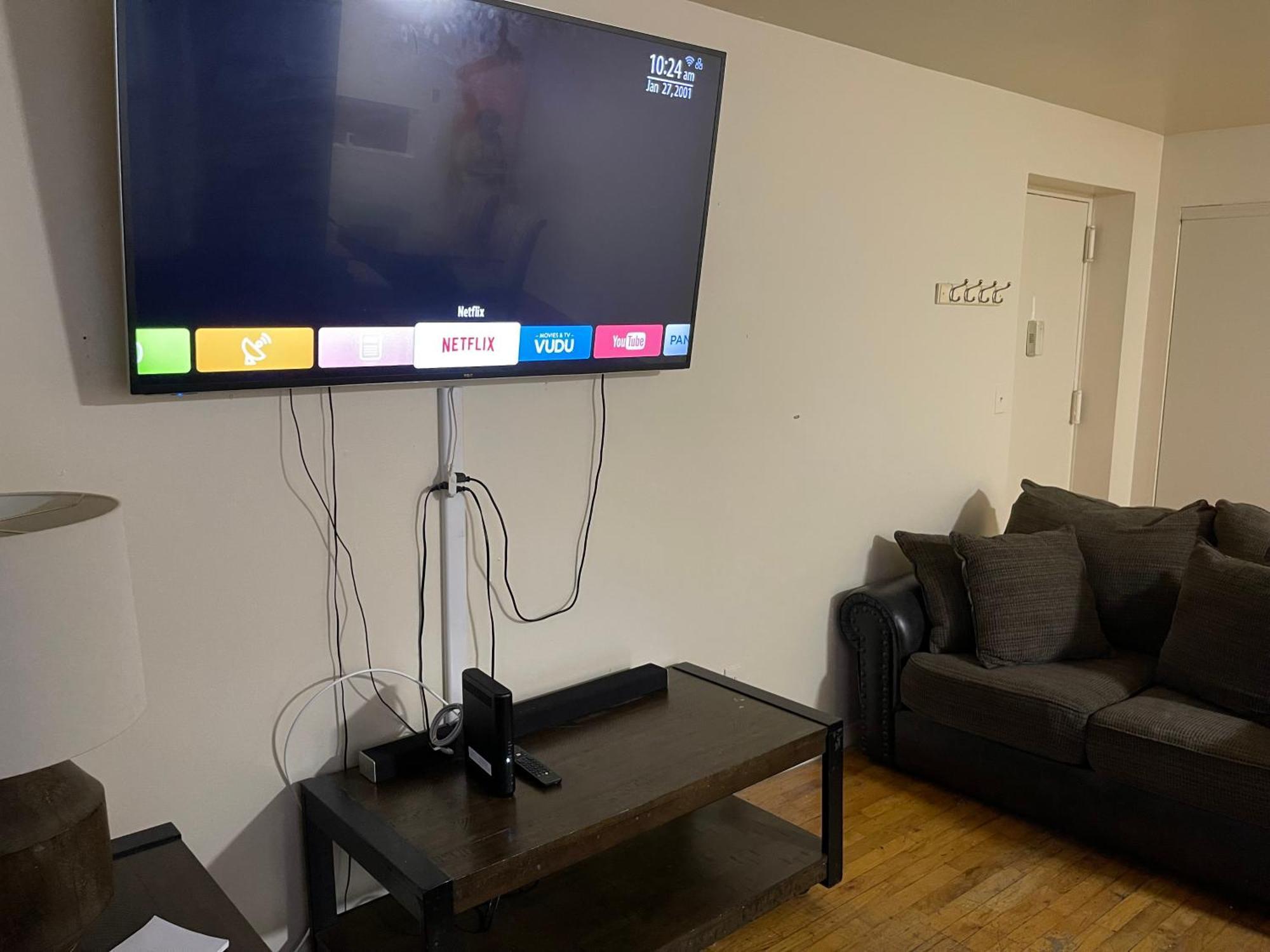 One Bedroom By Month Next To Bronx Zoo