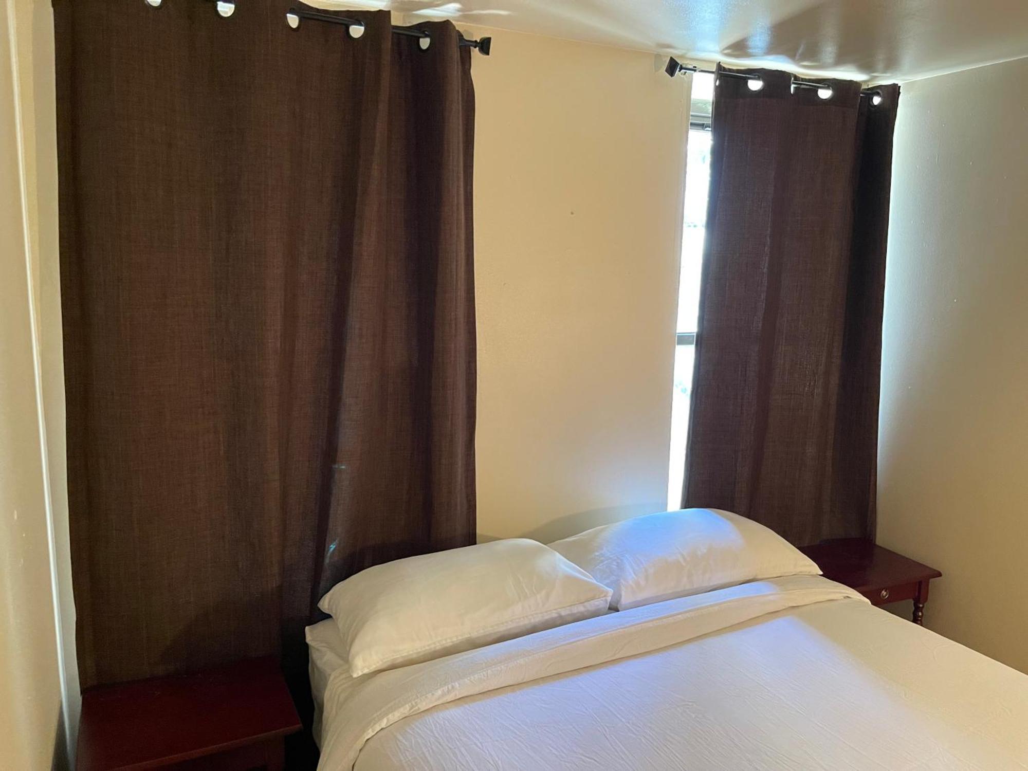 Apartment One Bedroom By Month Next To Bronx Zoo New York