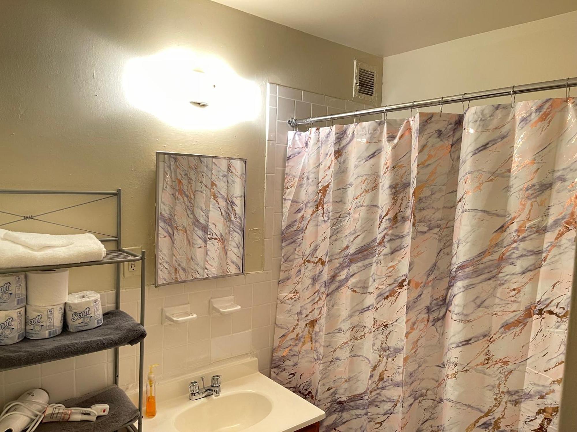 Apartment One Bedroom By Month Next To Bronx Zoo