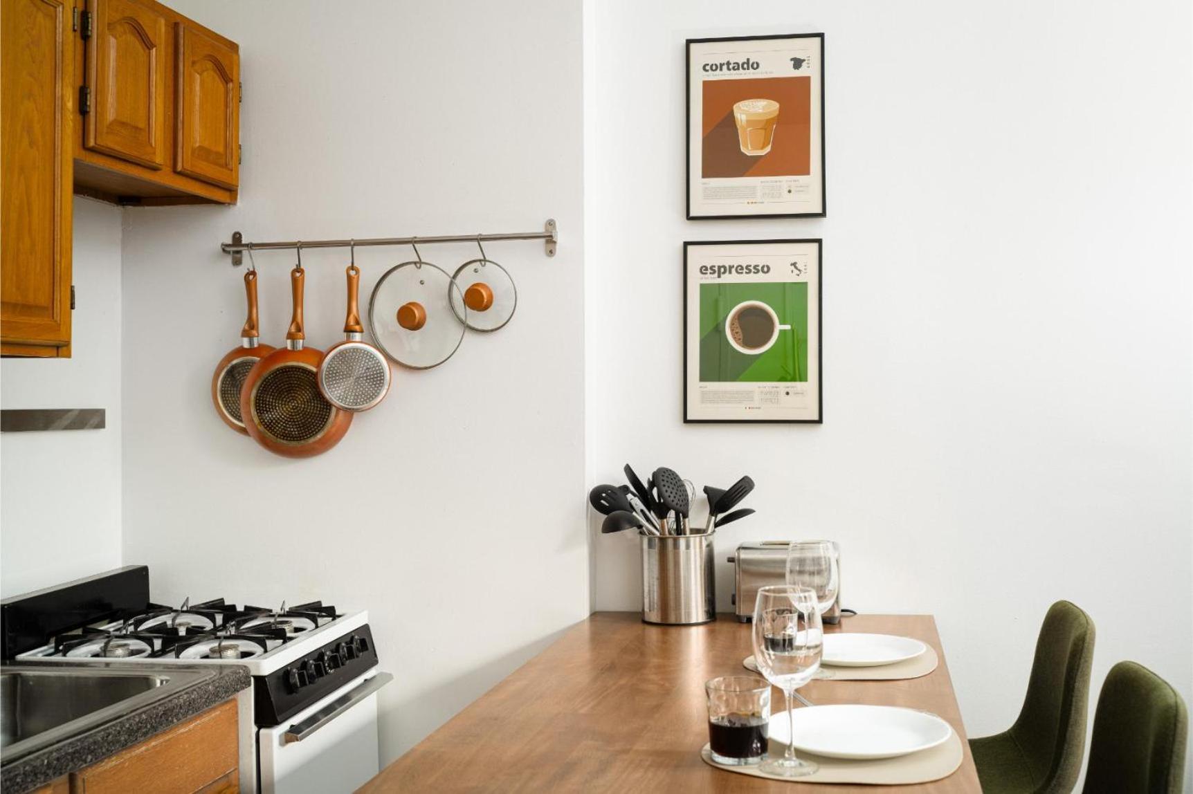 Cozy Classic Park Slope 1bd, Nr Prospect Park Apartment *