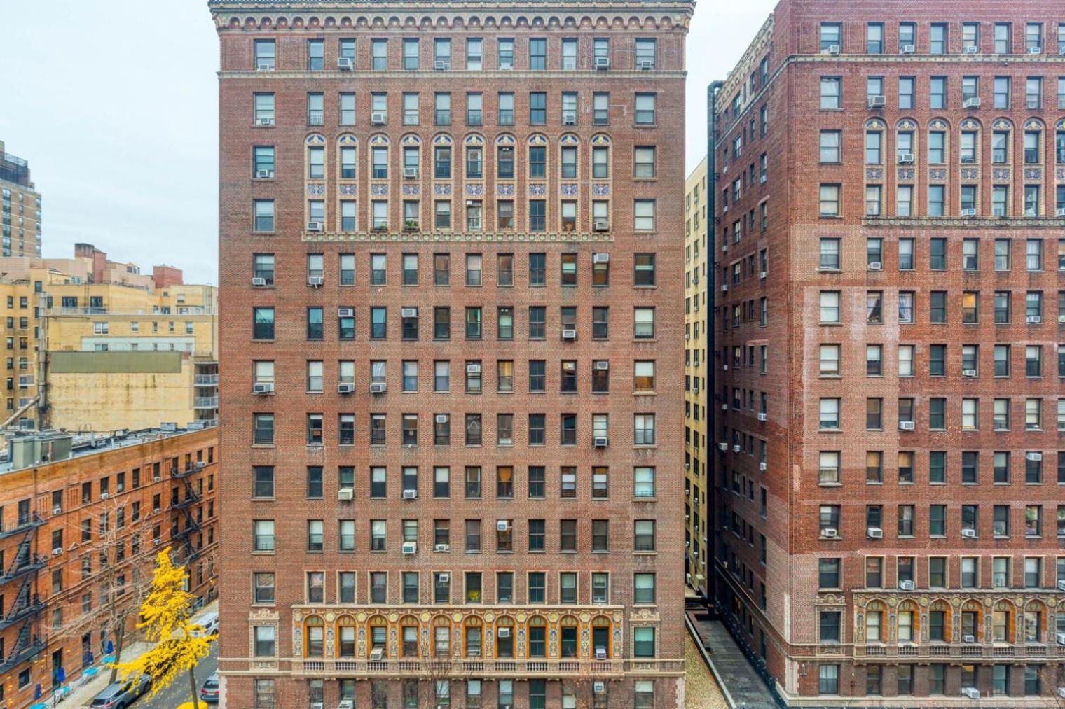 Apartment Uws 1br W Gym Doorman Elevator Nr Park Nyc-1049 *