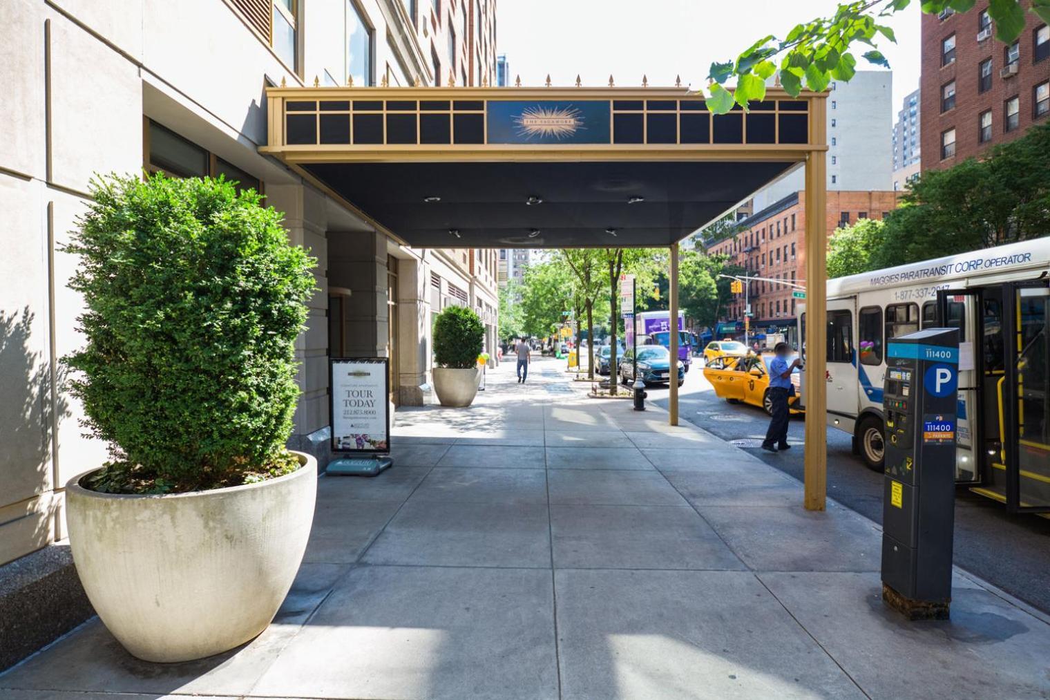 Apartment Uws 1br W Gym Doorman Elevator Nr Park Nyc-1049 New York