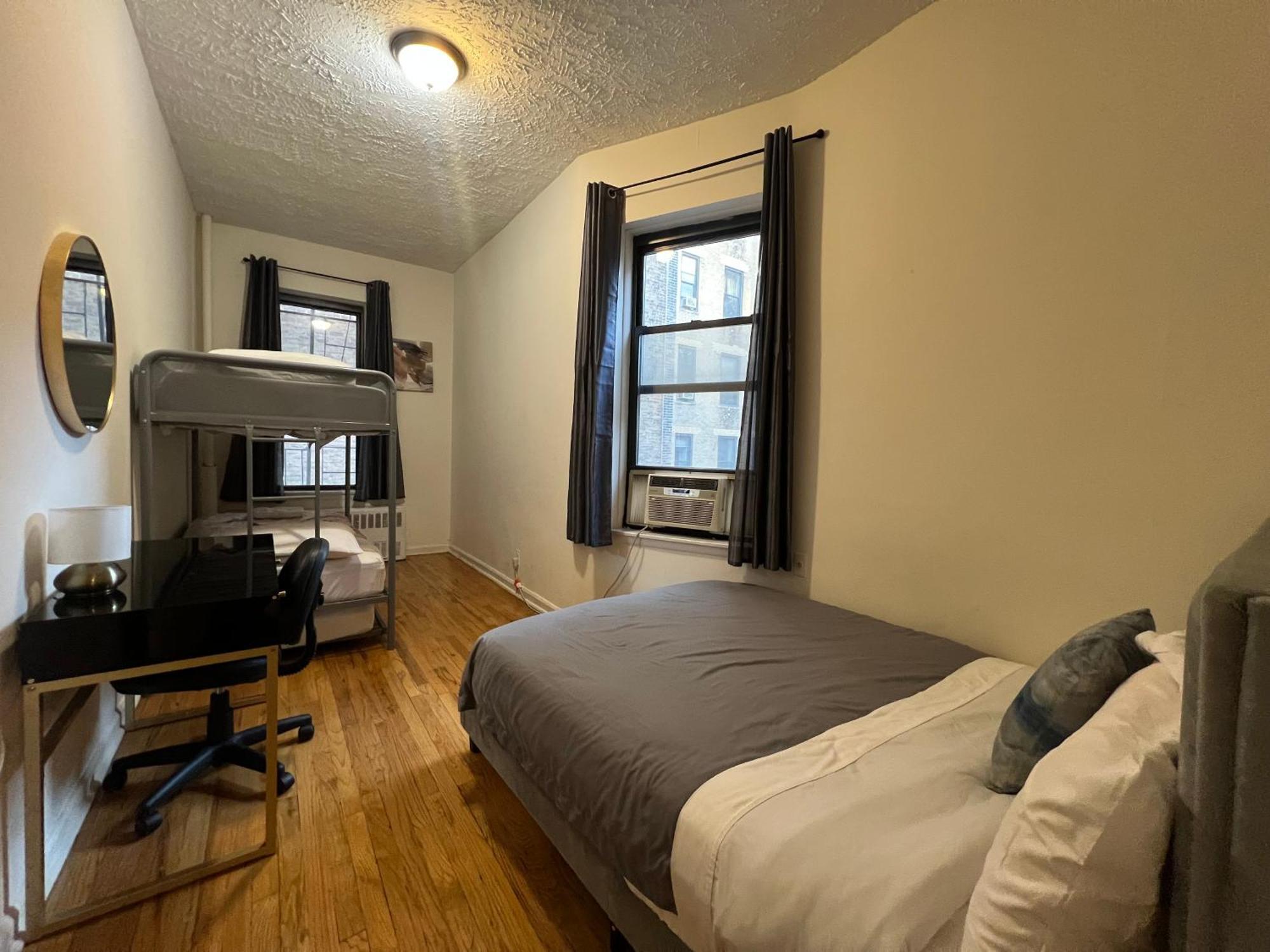 Apartment Uws *