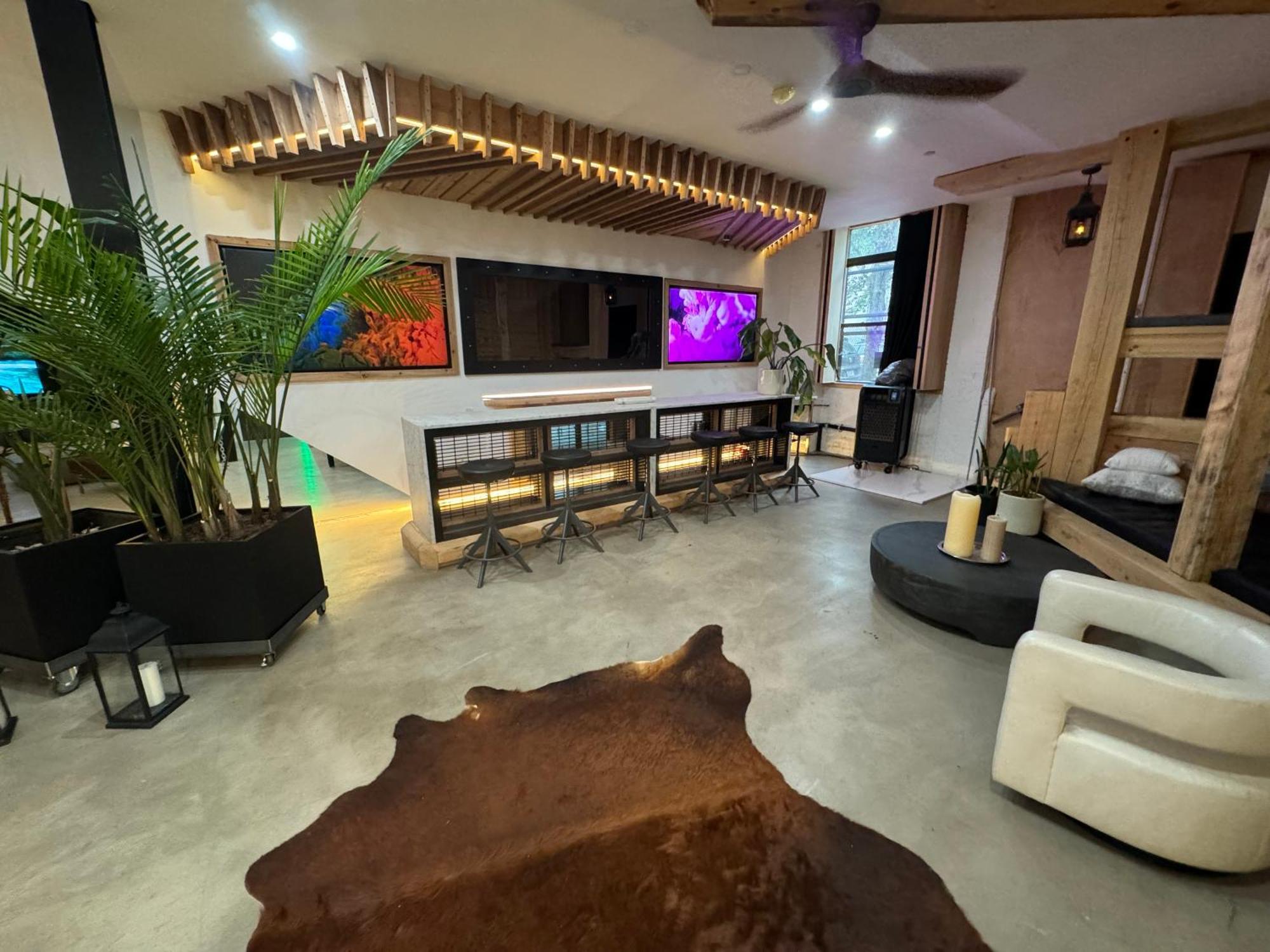 Extraordinary 3 Bedrooms Gigantic Loft Appartement *