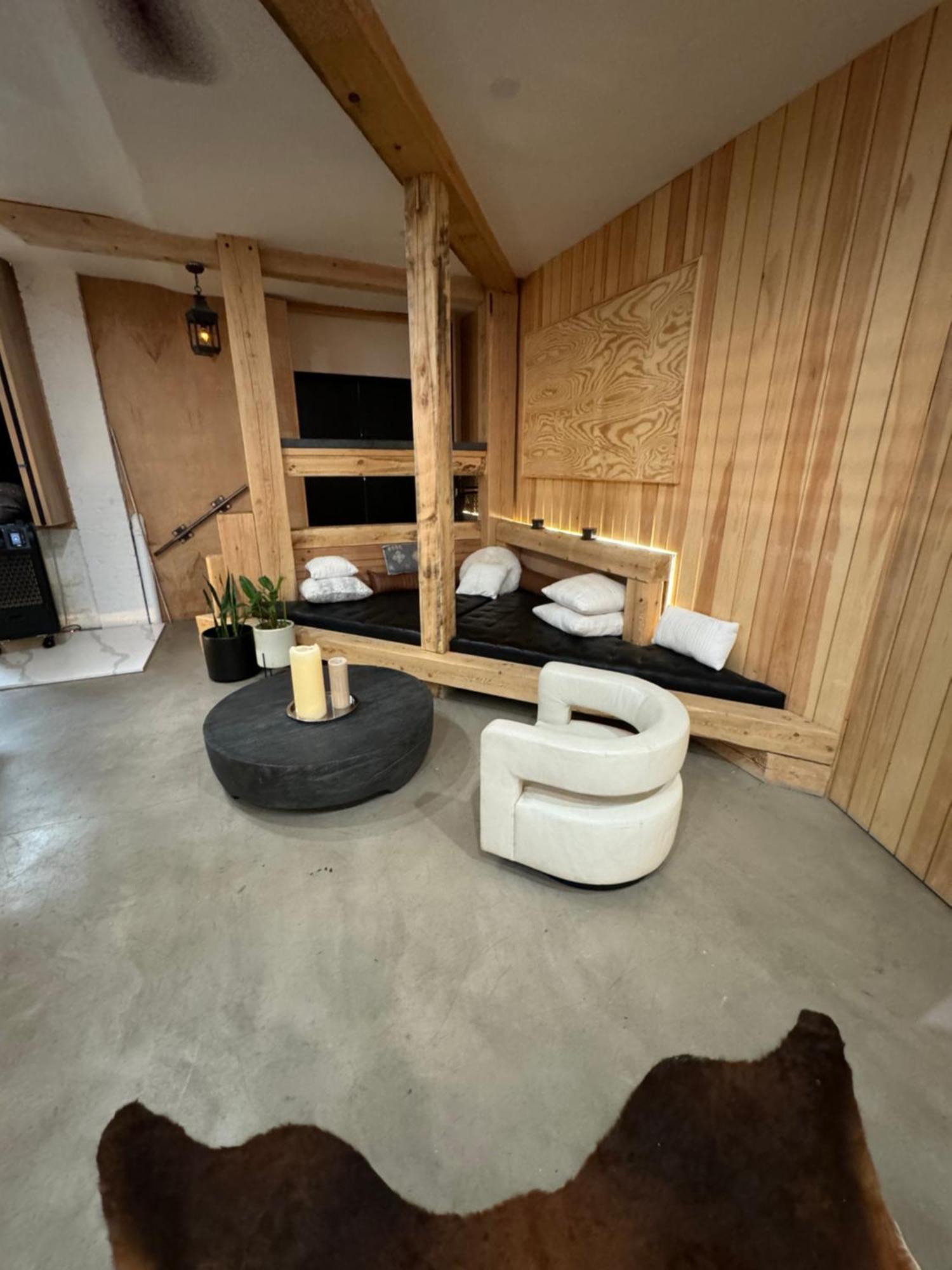 Extraordinary 3 Bedrooms Gigantic Loft Appartement *