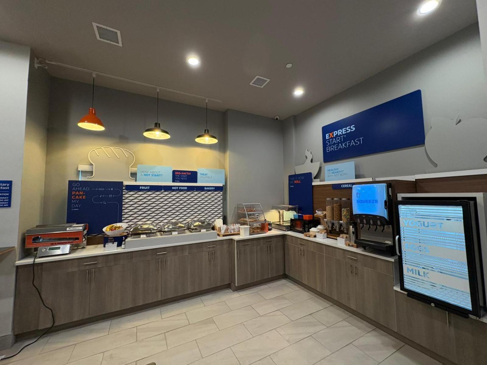 Holiday Express & Hotel New York