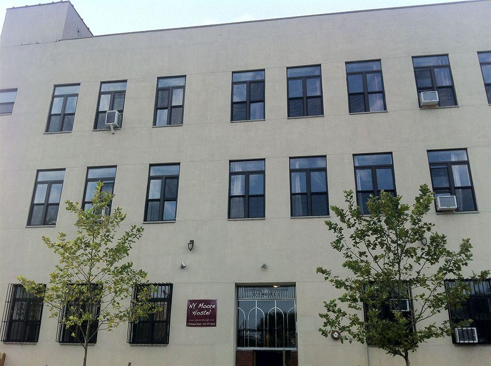 Auberge de jeunesse Ny Moore