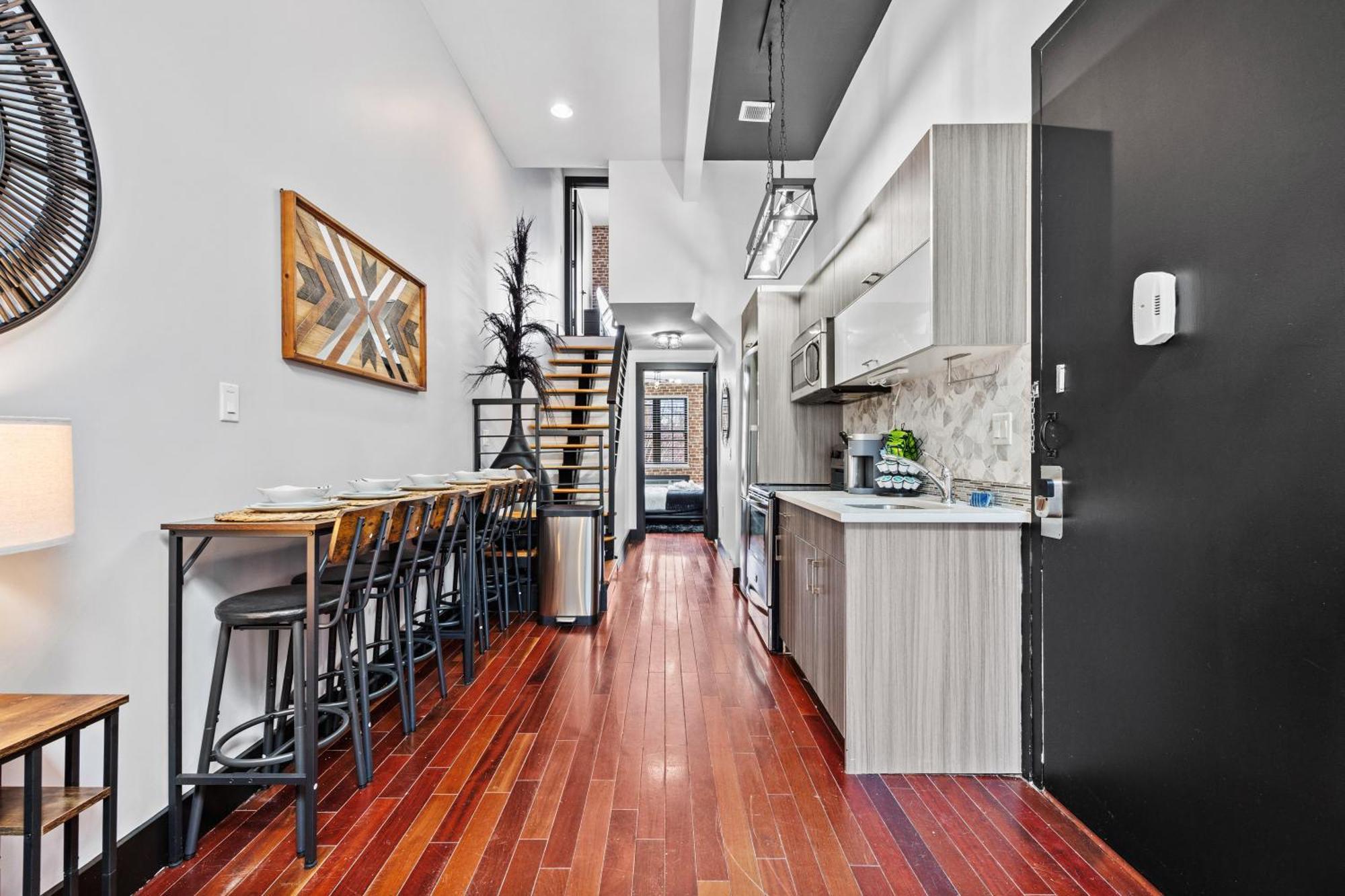 Rustic Chic 4br For Groups - Bushwick's Finest *