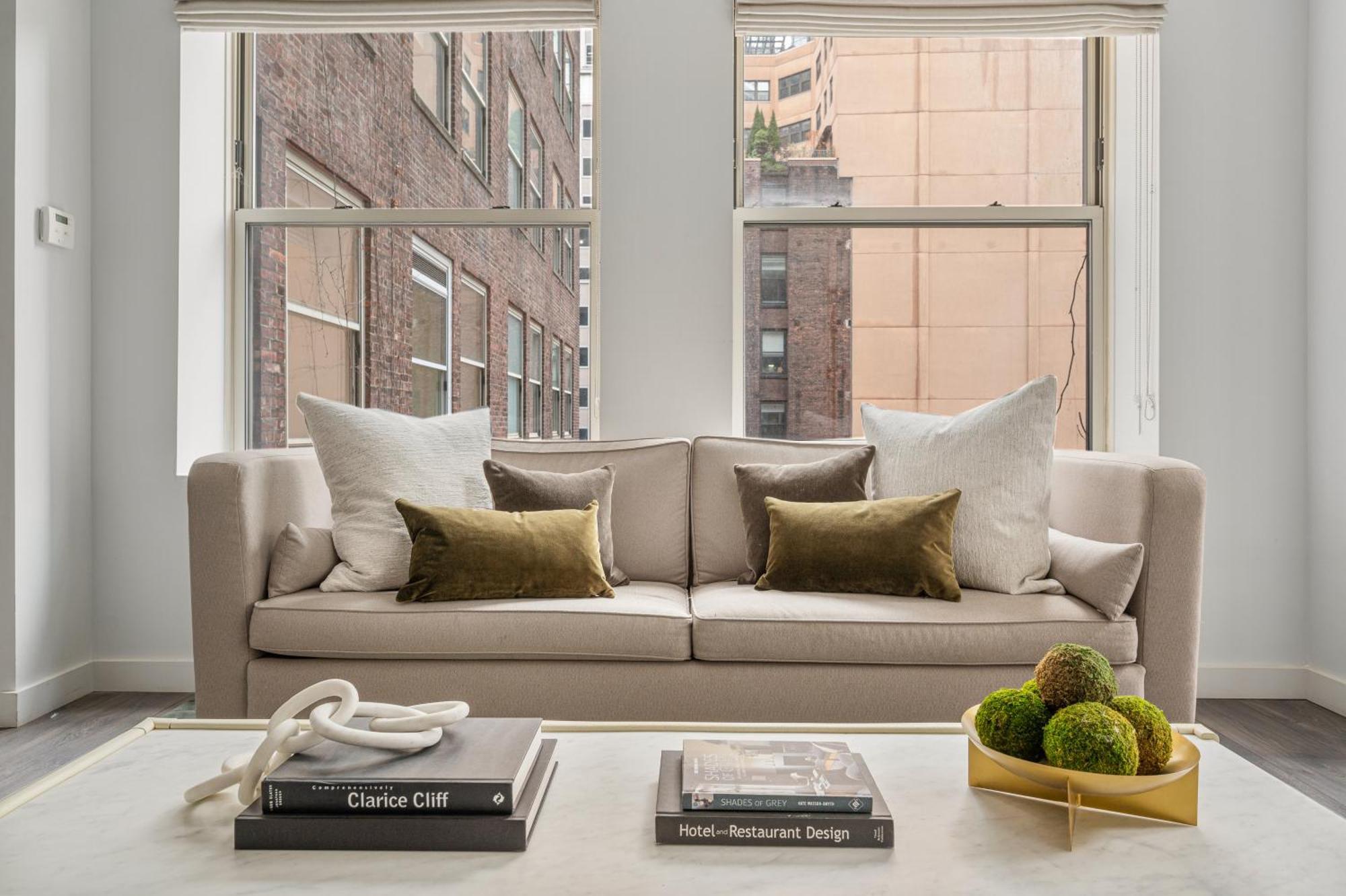 Aparthotel 17john 5*