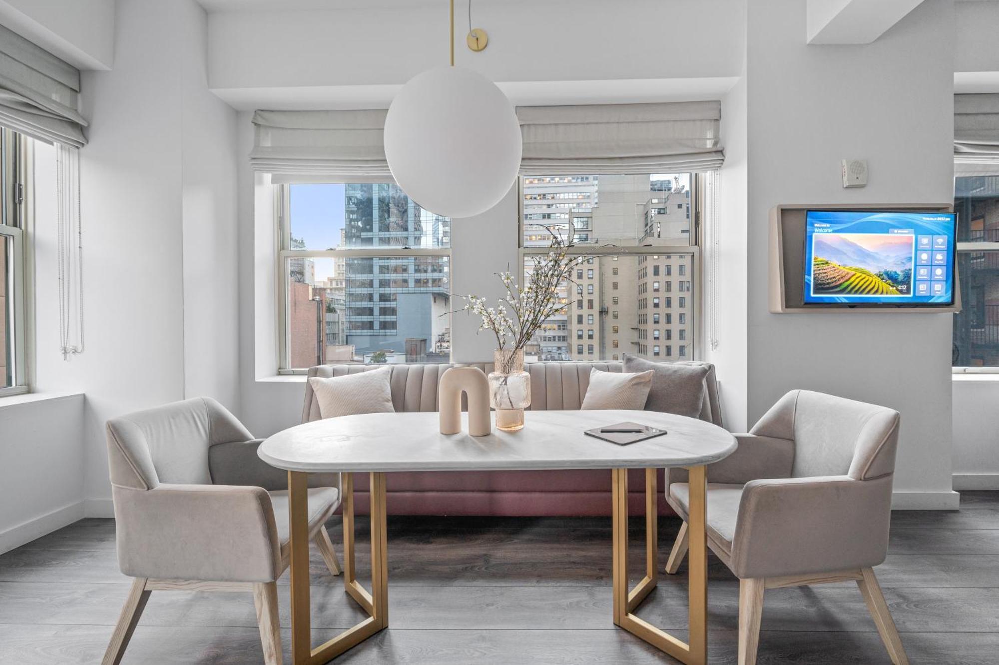 17john Aparthotel 5*