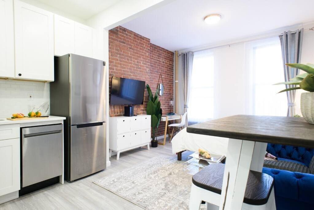 240-5 New Prime Location W&d In Unit Apartment New York