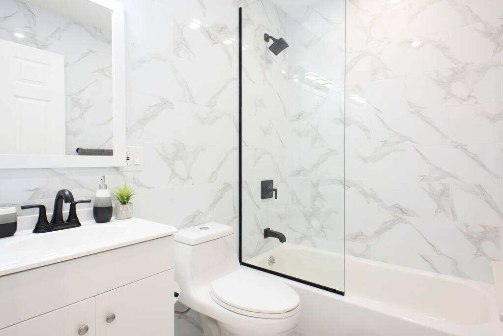240-5 New Prime Location W&d In Unit Apartment New York