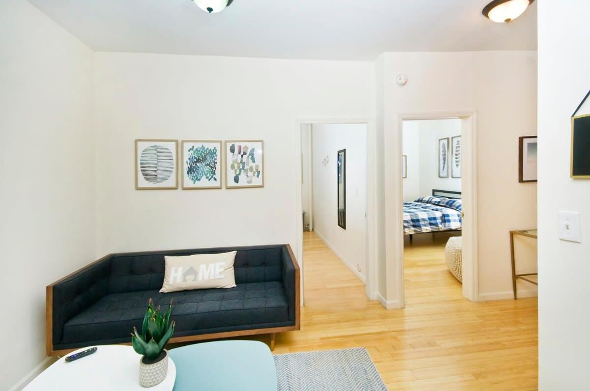 102-1a Value 2br Near Park Apartment *