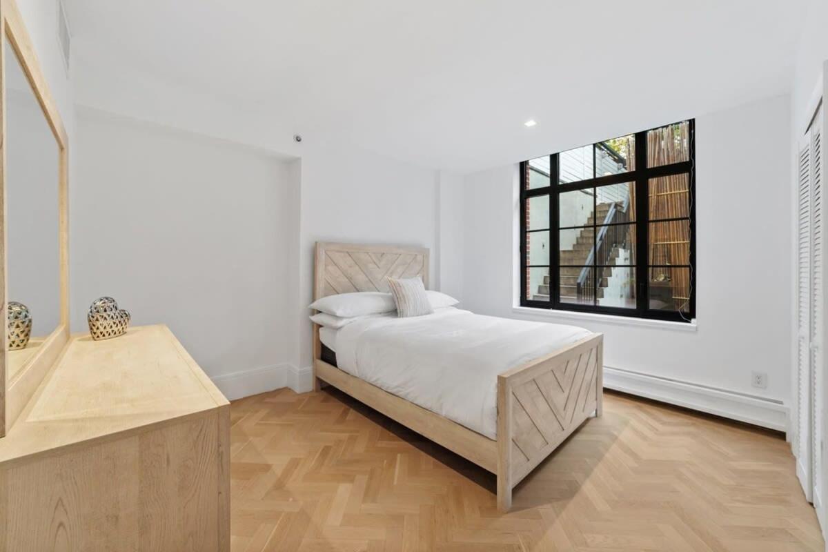 Apartment Clinton By Rove Travel 3br Duplex With Backyard New York