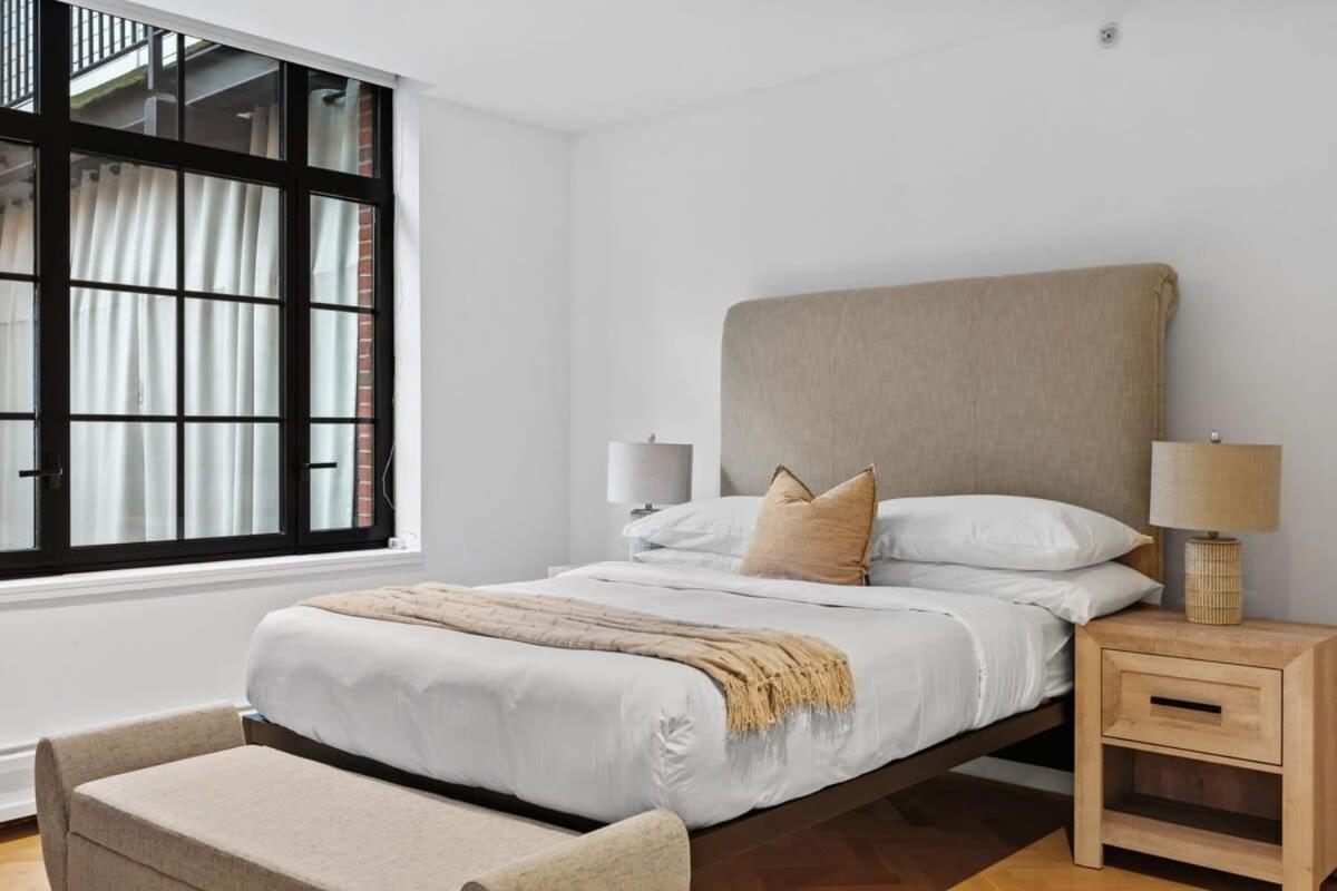 Clinton By Rove Travel 3br Duplex With Backyard Apartment *