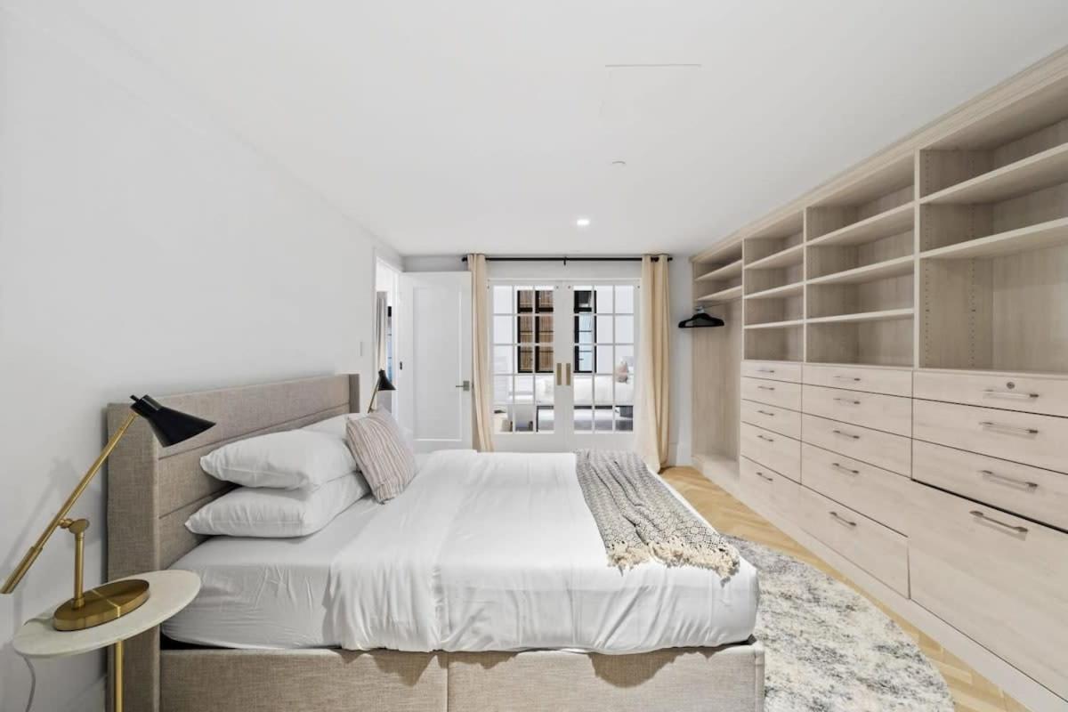 Clinton By Rove Travel 3br Duplex With Backyard Apartment *