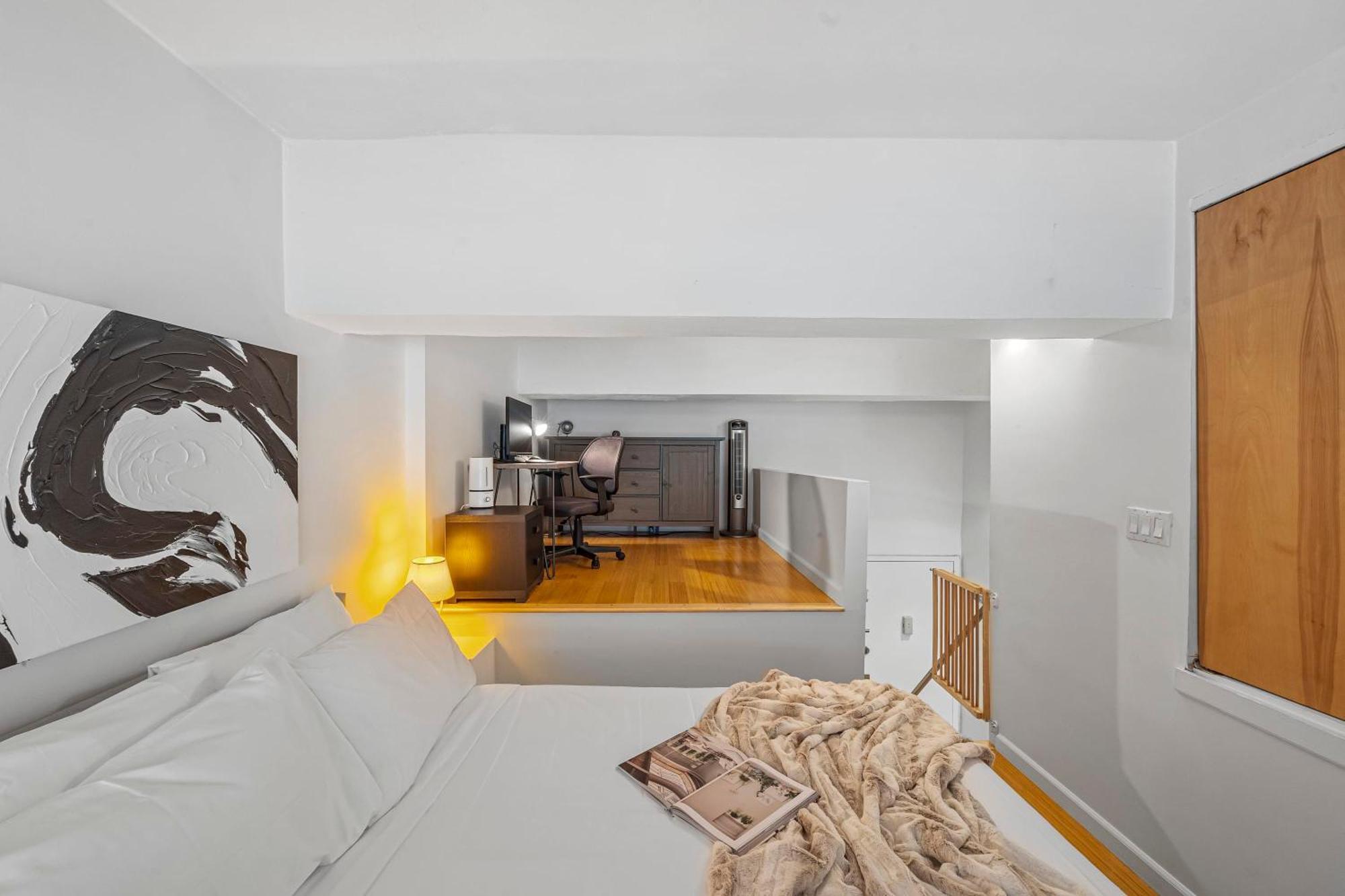 Apartment Barrow By Rove Travel 1br Loft With Shared Roof