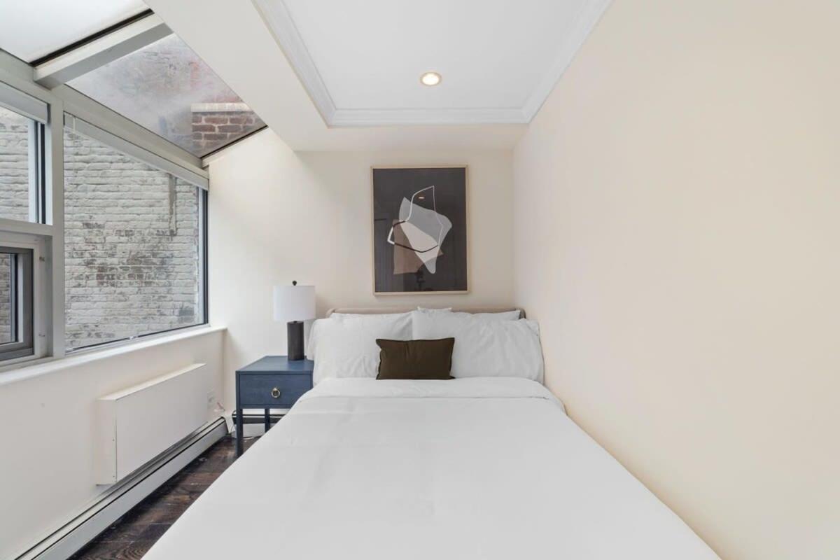 Chelsea Vista Ii By Rove Travel 2br Ph With Rooftop Apartment
