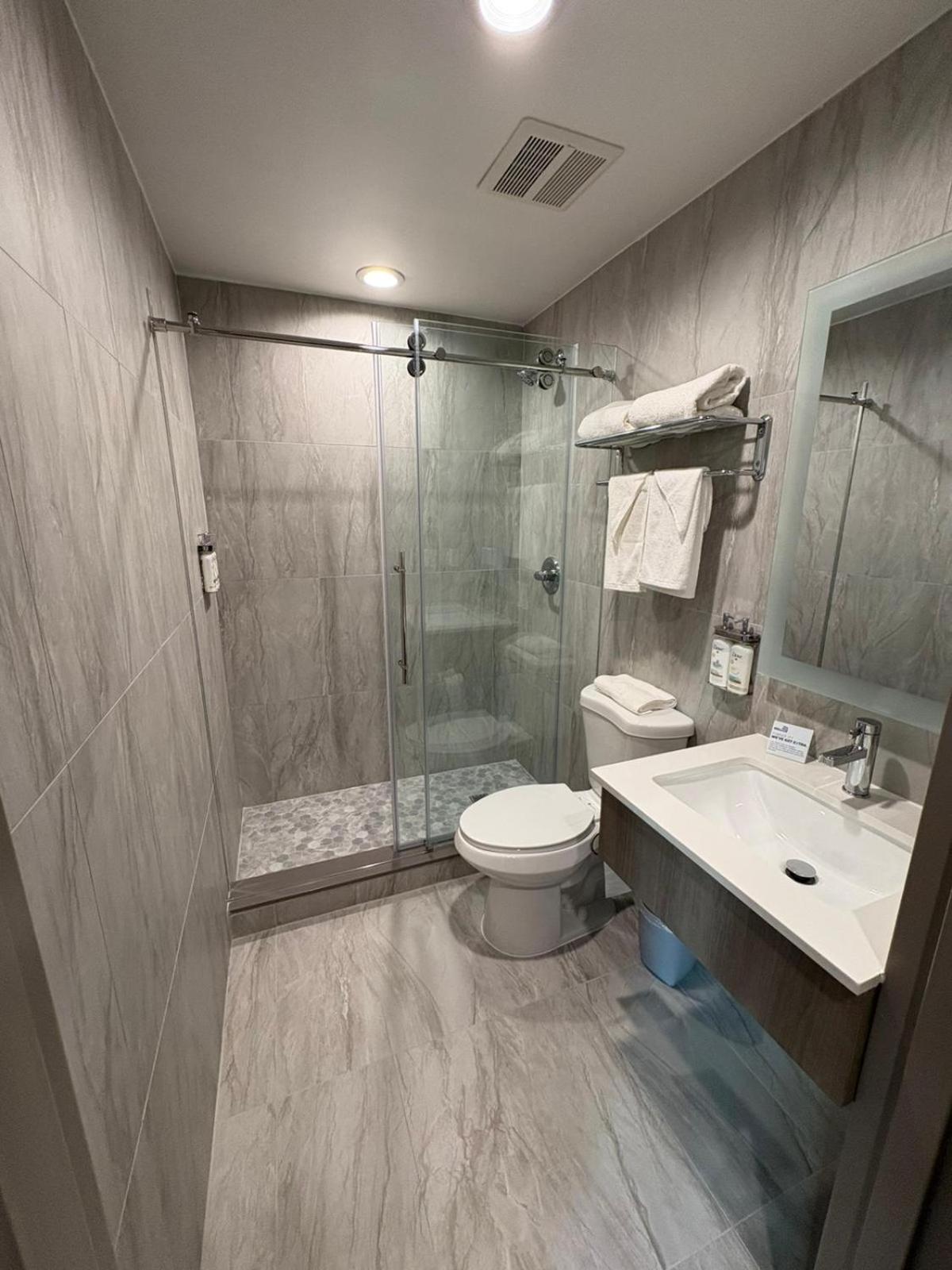 Express & Bronx - Nyc By Ihg 2* New York