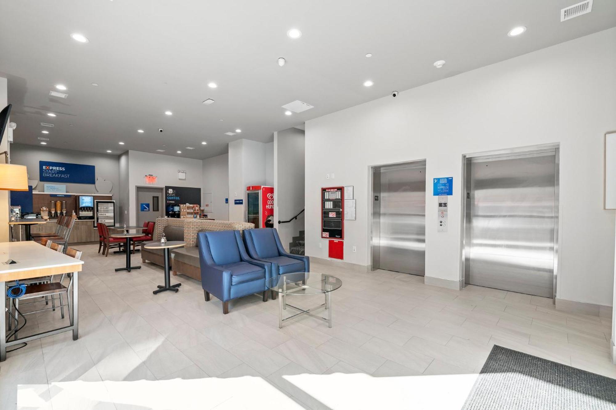 Express & Bronx - Nyc By Ihg 2*