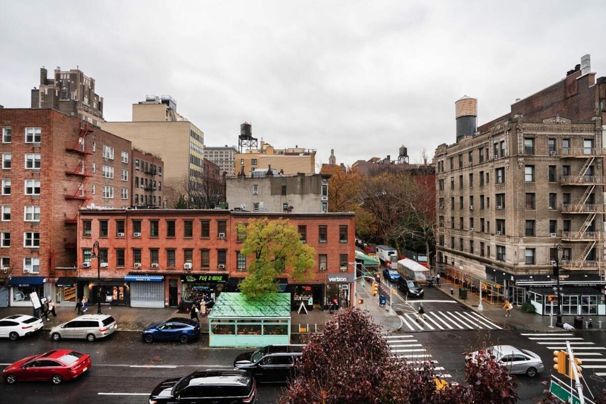 Apartment 11-4f Prime West Village Designer 1br