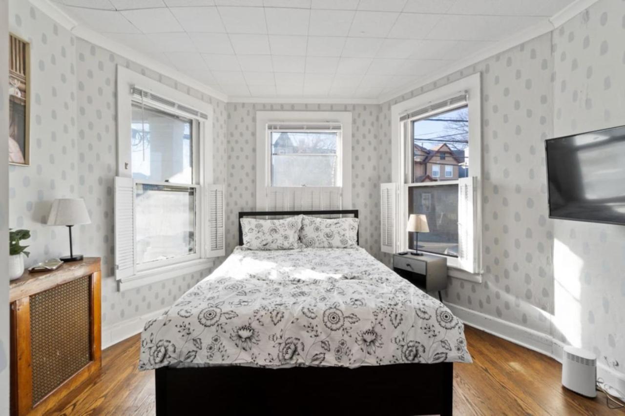 The Whimsical I Holiday home New York