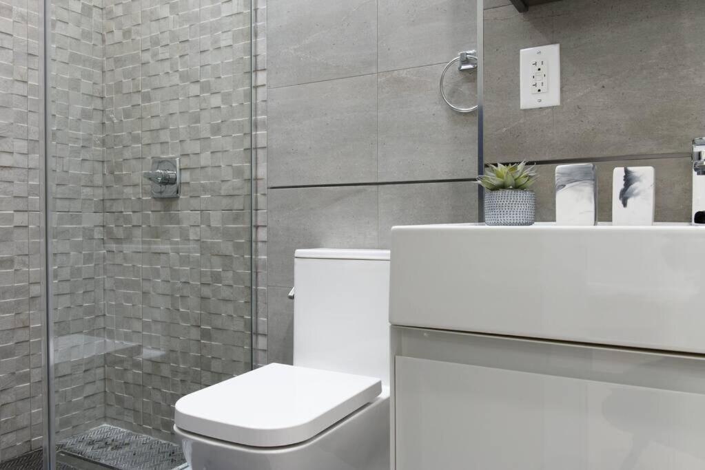 78-4b New Quality 1br W&d In Unit Skylight Appartement *