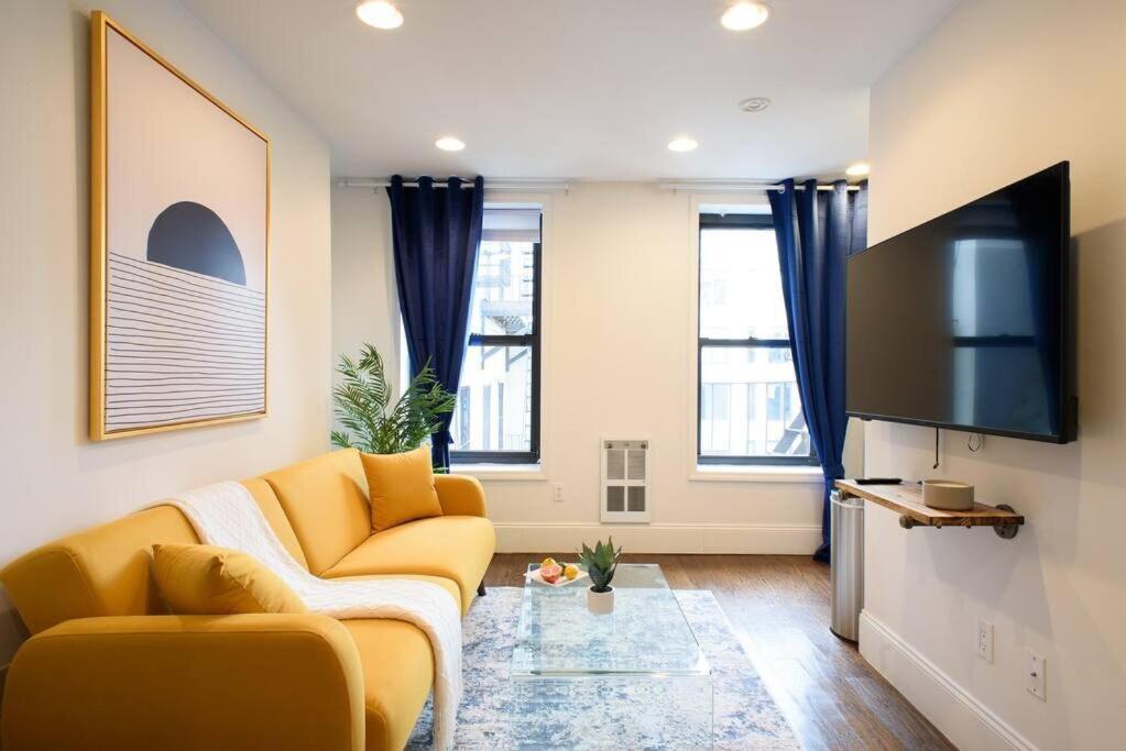 69-5a Celebrate The Season Modern Lower East Side 1br Appartement *