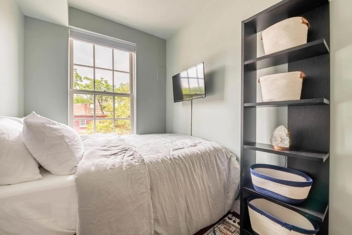 Apartment Lofty & Bright Greenwich Getaway W Private Rooftop New York