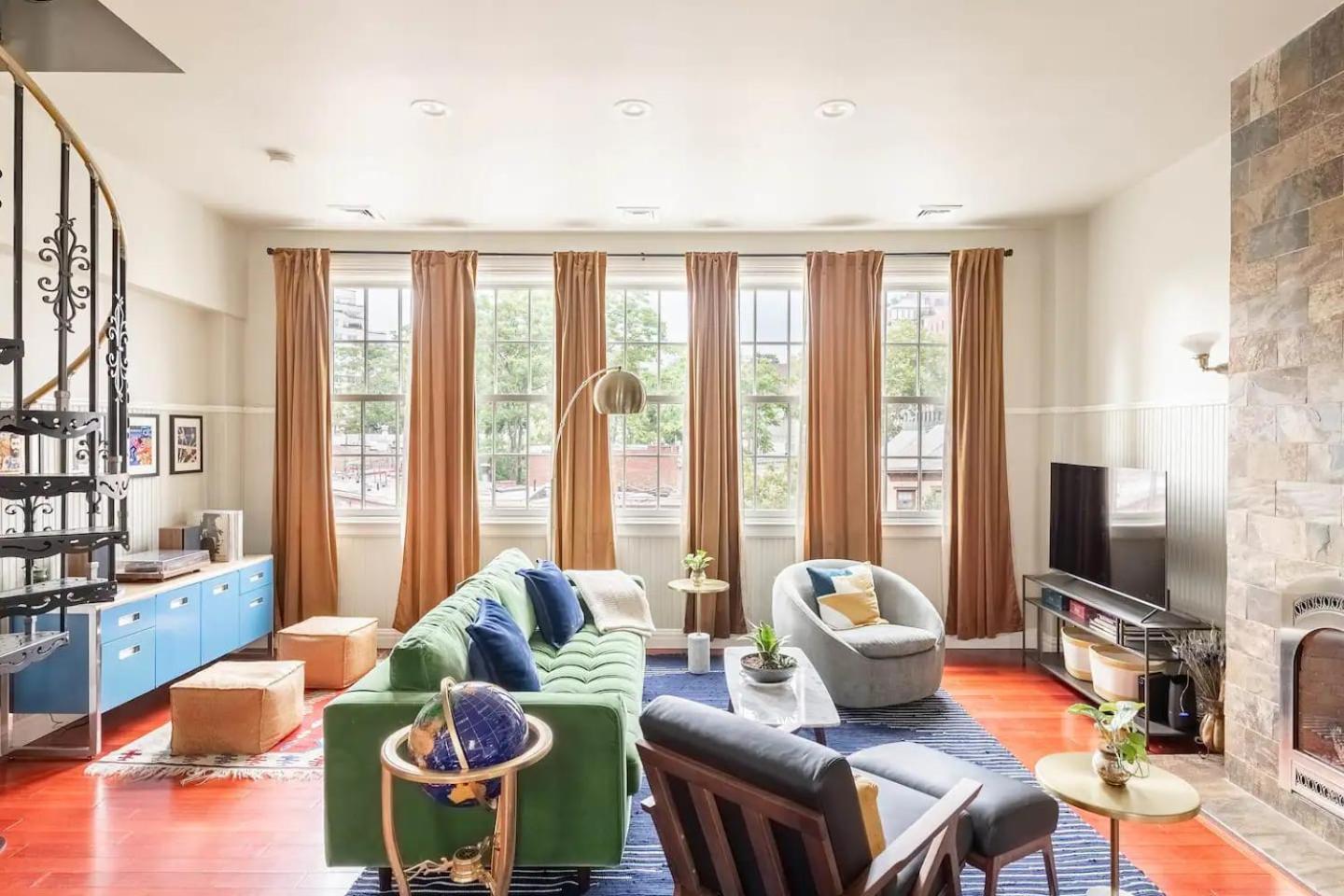 Lofty & Bright Greenwich Getaway W Private Rooftop New York