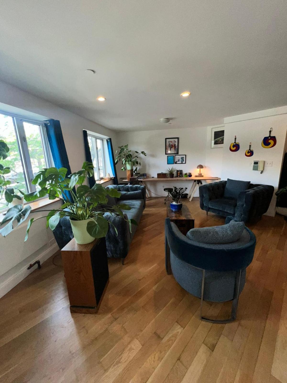 4 Peeps Inwilliamsburg * New York