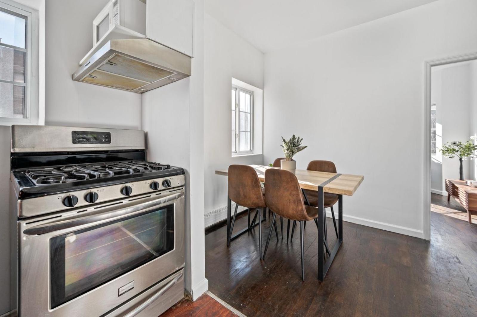 Bedstuy Modern 3 Br Apartment