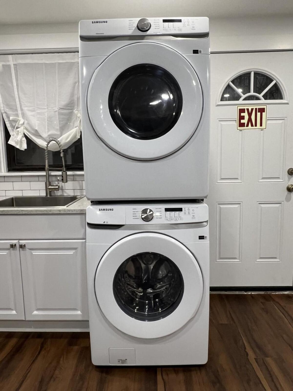 Guest house Share Historic Brownstone With The Host! *