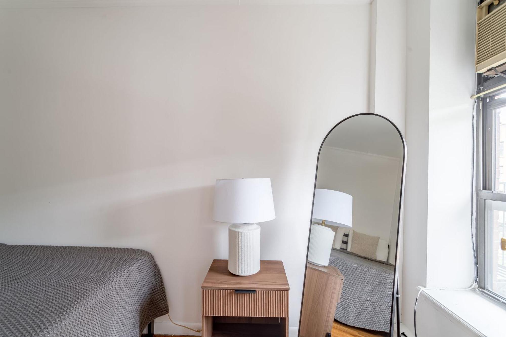 Wonderful 3bedroom 1bath Haven In Hells Kitchen Just Steps From Times Square *