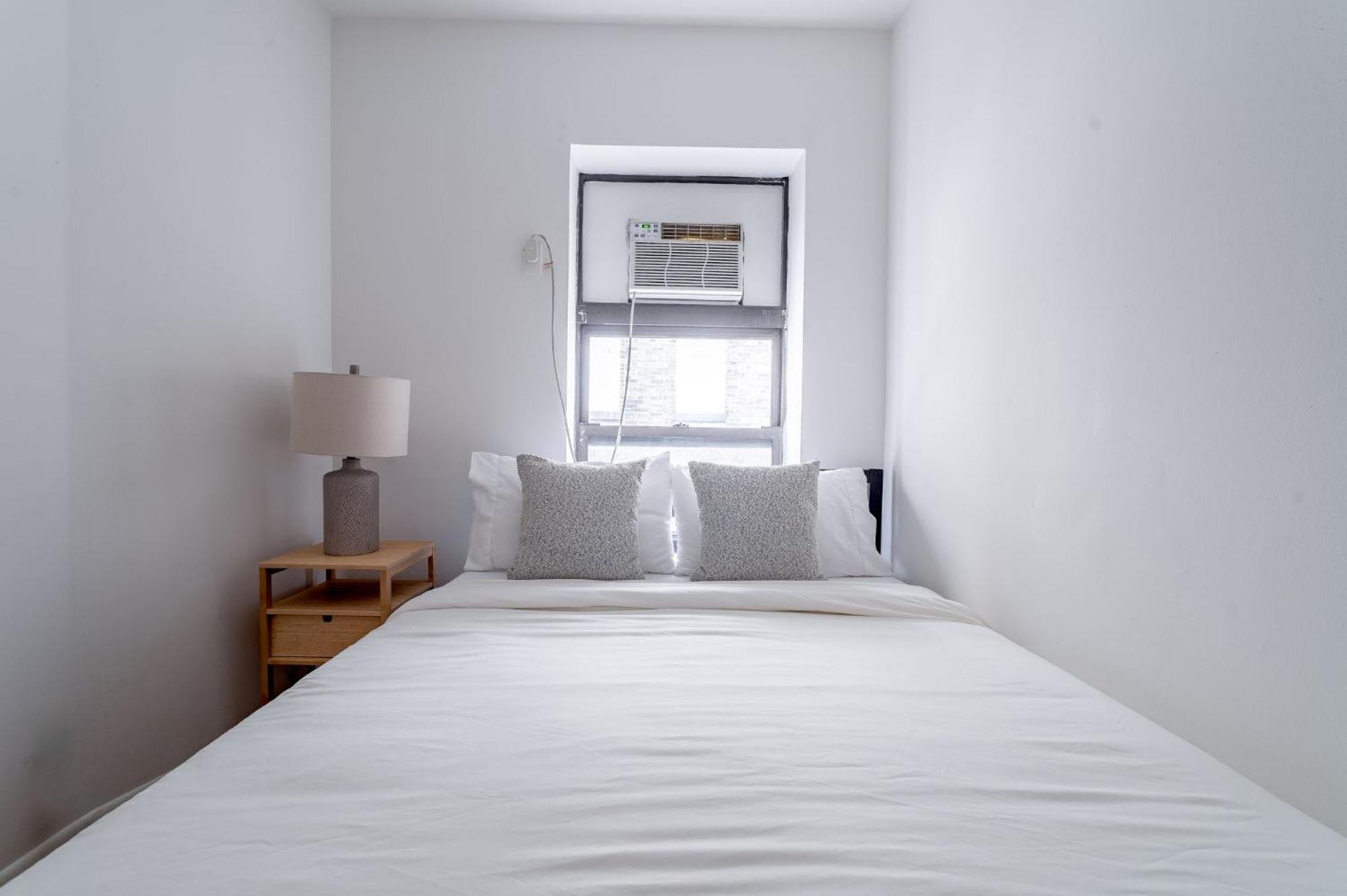 Wonderful 3bedroom 1bath Haven In Hells Kitchen Just Steps From Times Square New York