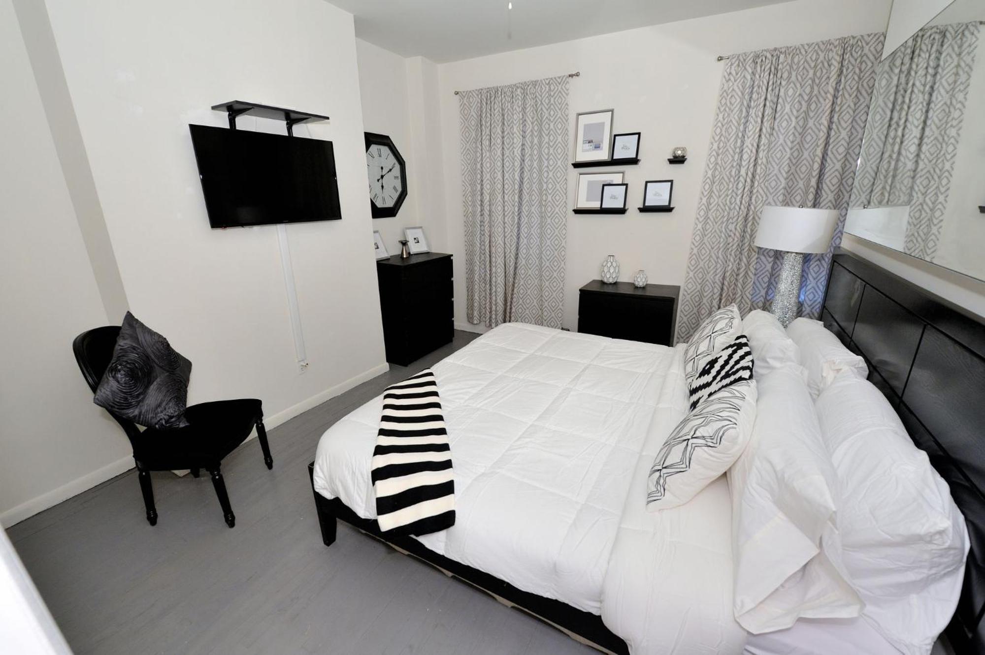 Amazing 3 Bedroom 1 Bath Appartement
