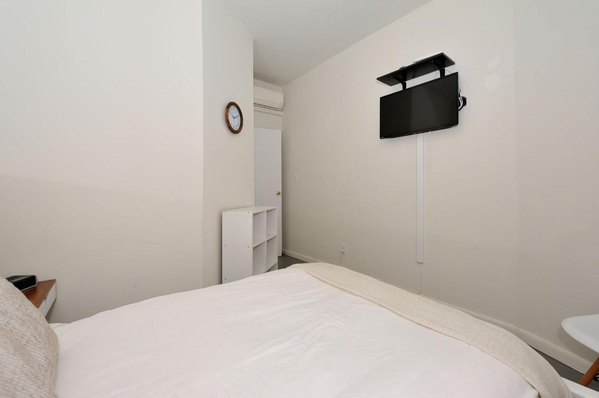Amazing 3 Bedroom 1 Bath Appartement