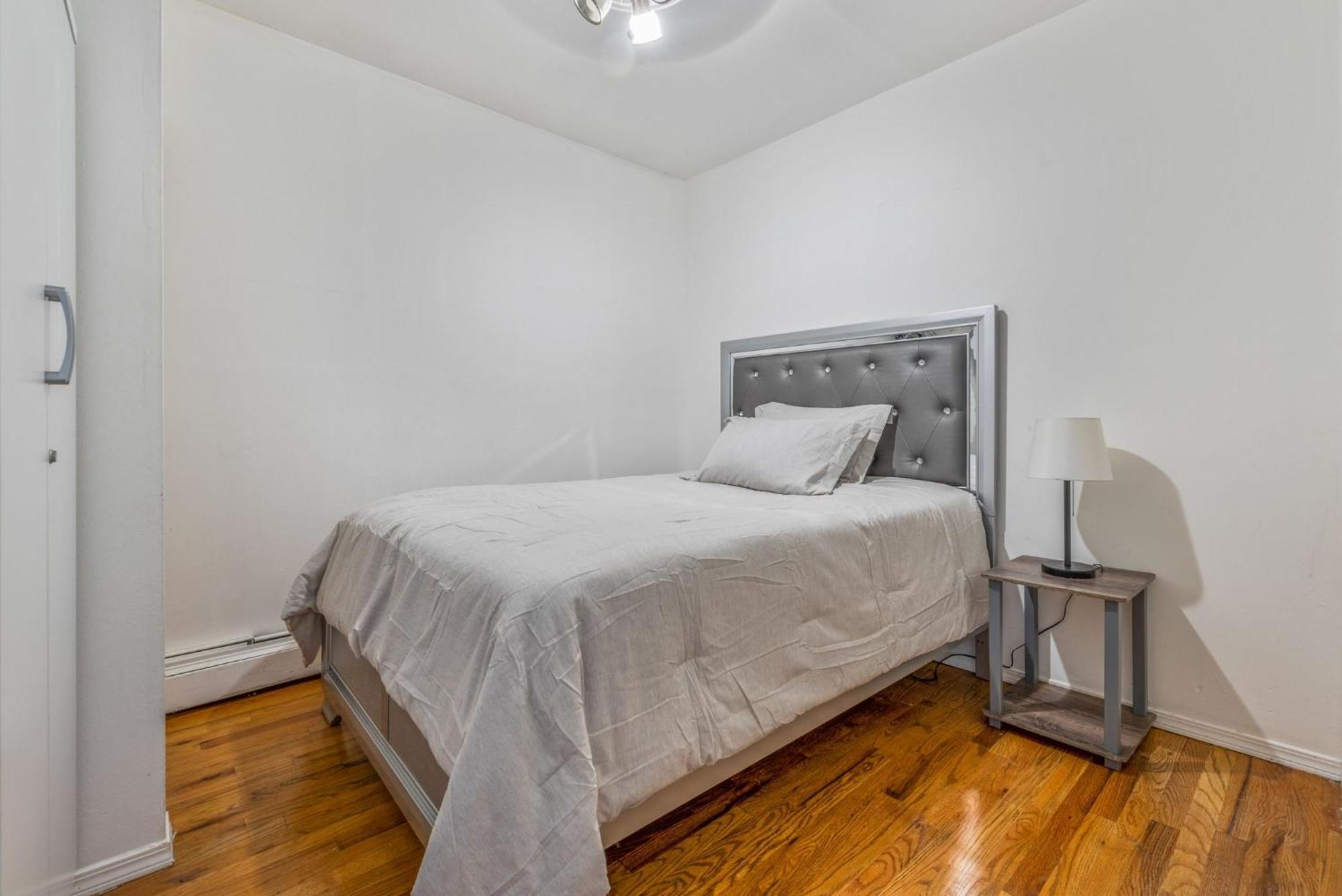 Luxurious 3 Bedroom Unit In Nyc