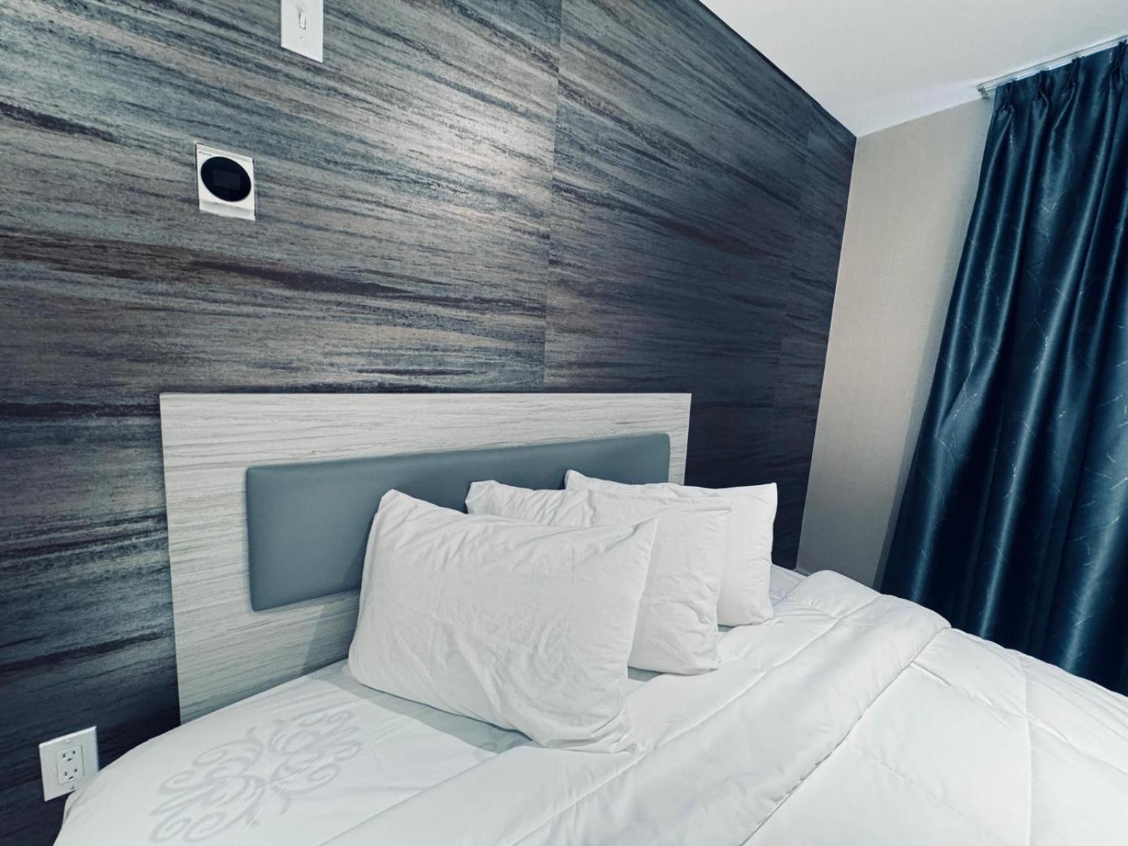 Hotel Rose Bronx Brand New