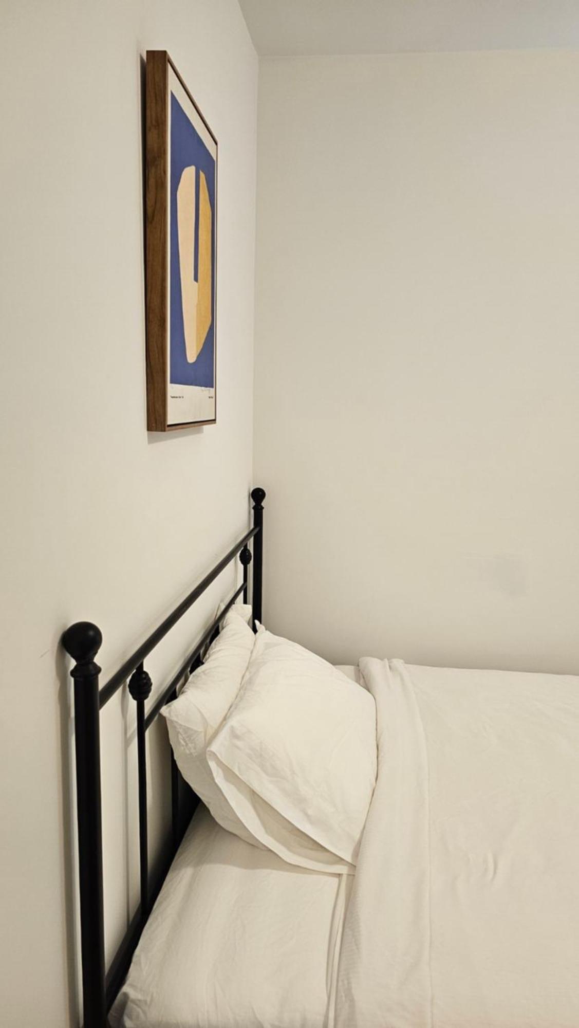 Lamartine Chelsea Hostel *