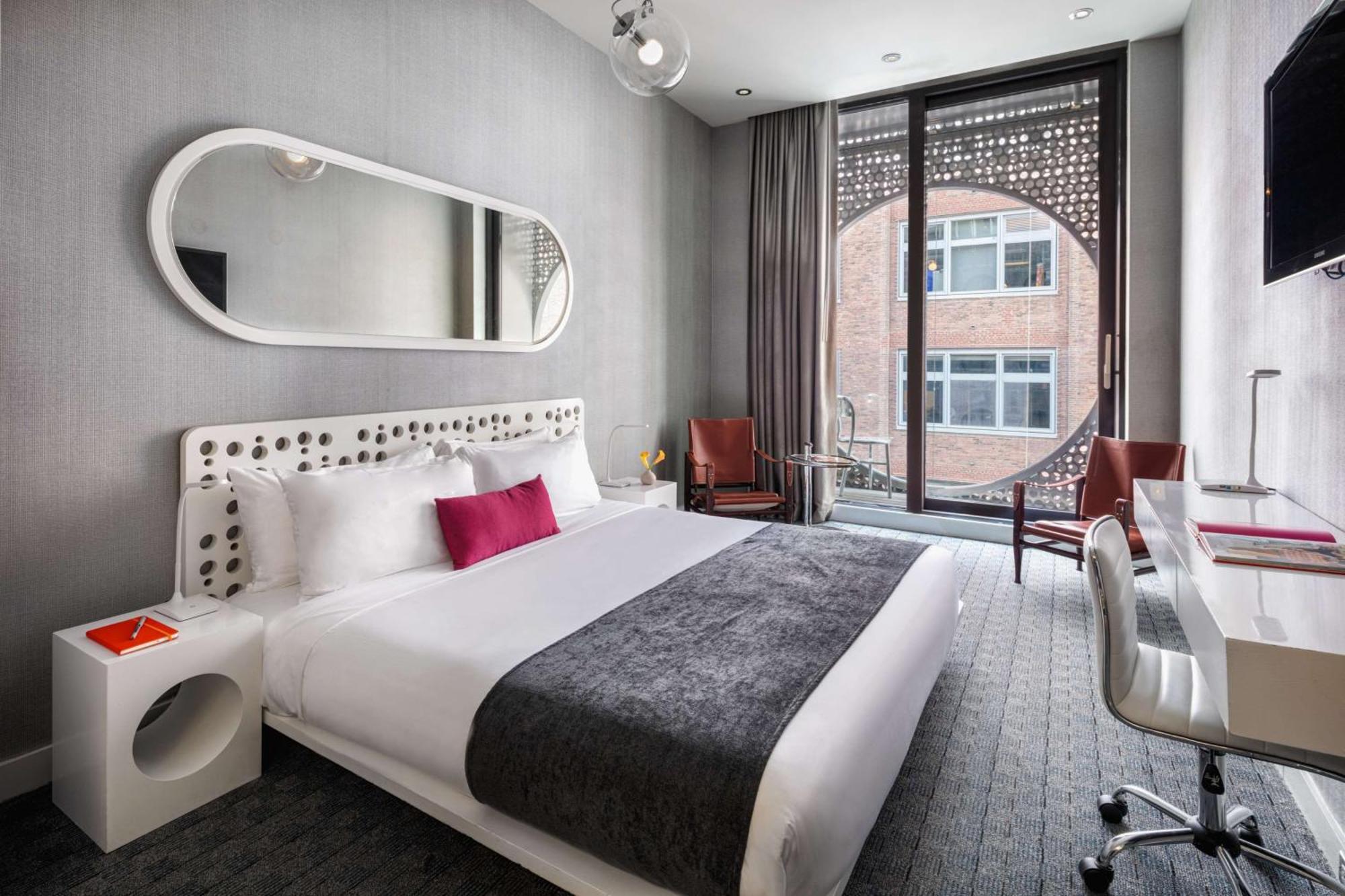 Dream Downtown, By Hyatt