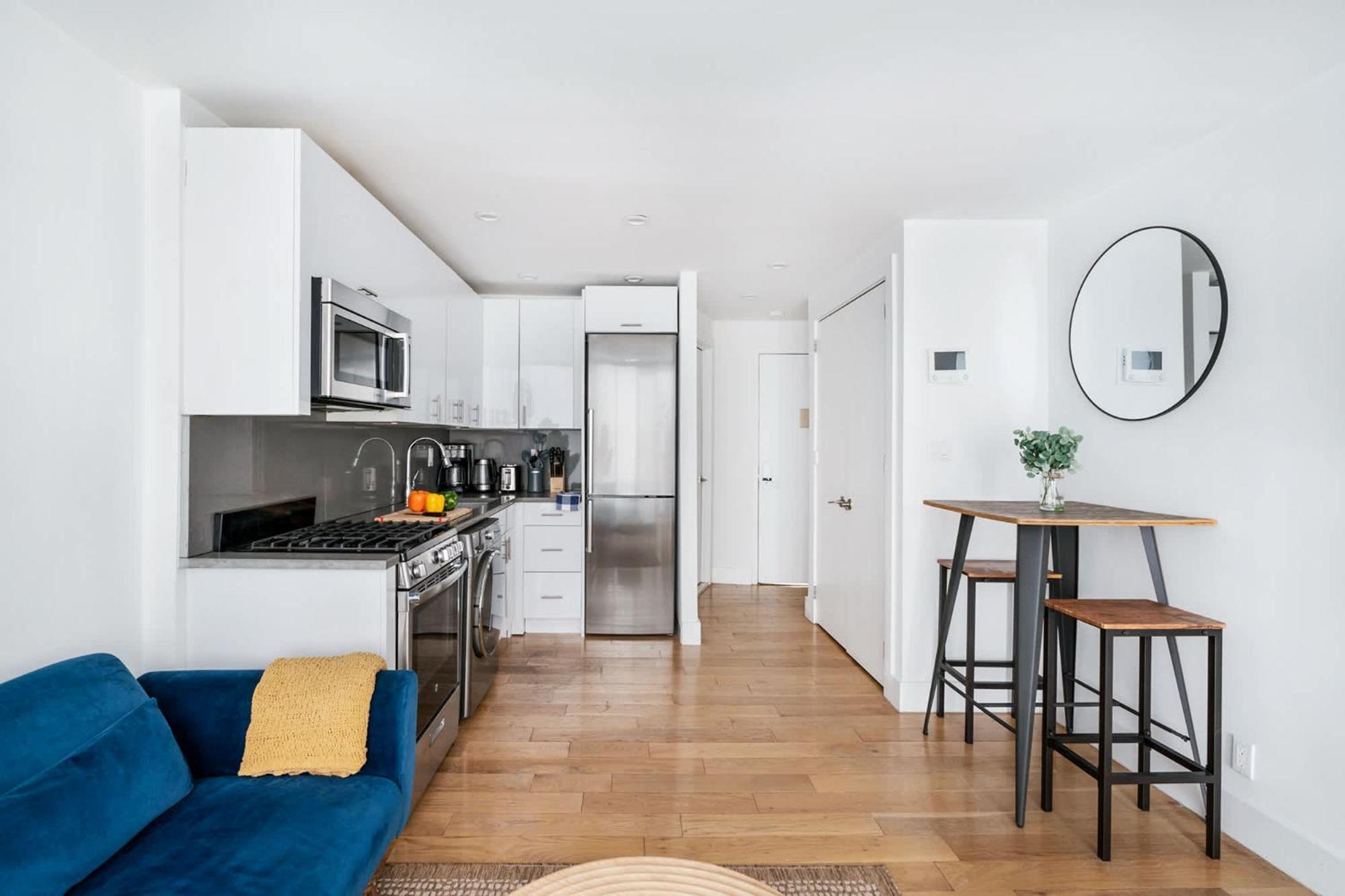 75-2d New Prime Ues W&d Balcony Elevator *