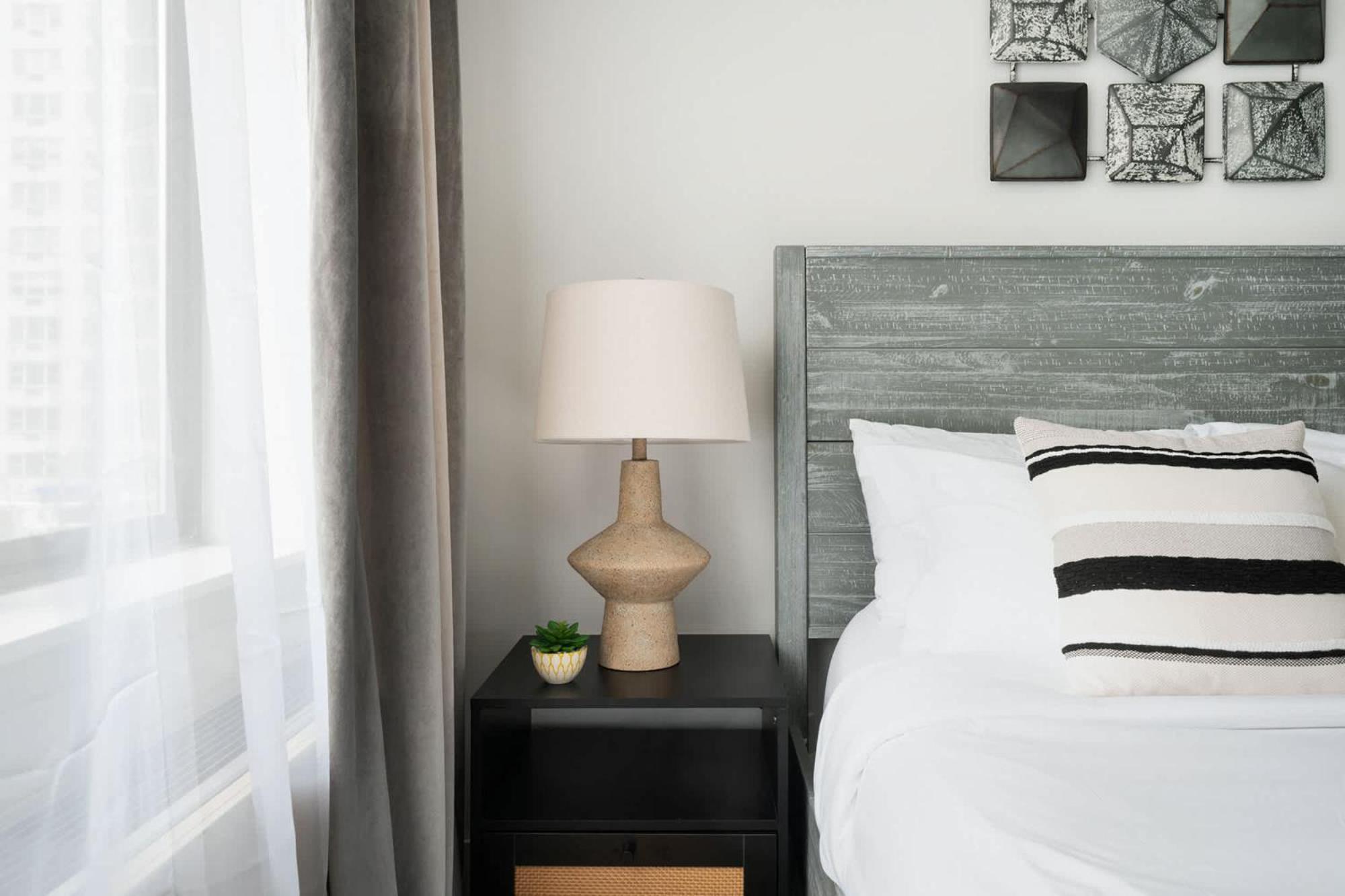 Apartment 75-2d New Prime Ues W&d Balcony Elevator *