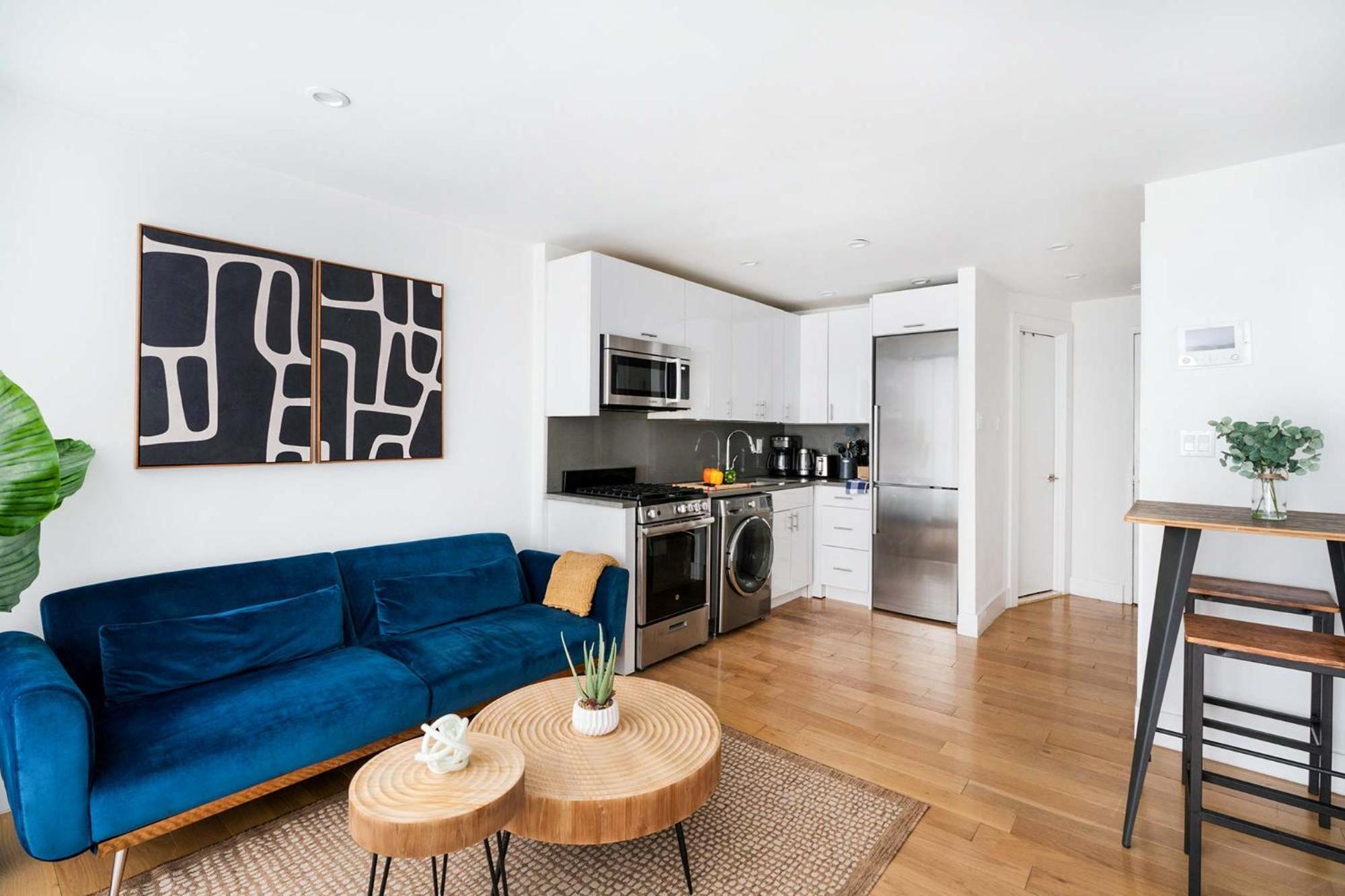 Apartment 75-2d New Prime Ues W&d Balcony Elevator New York