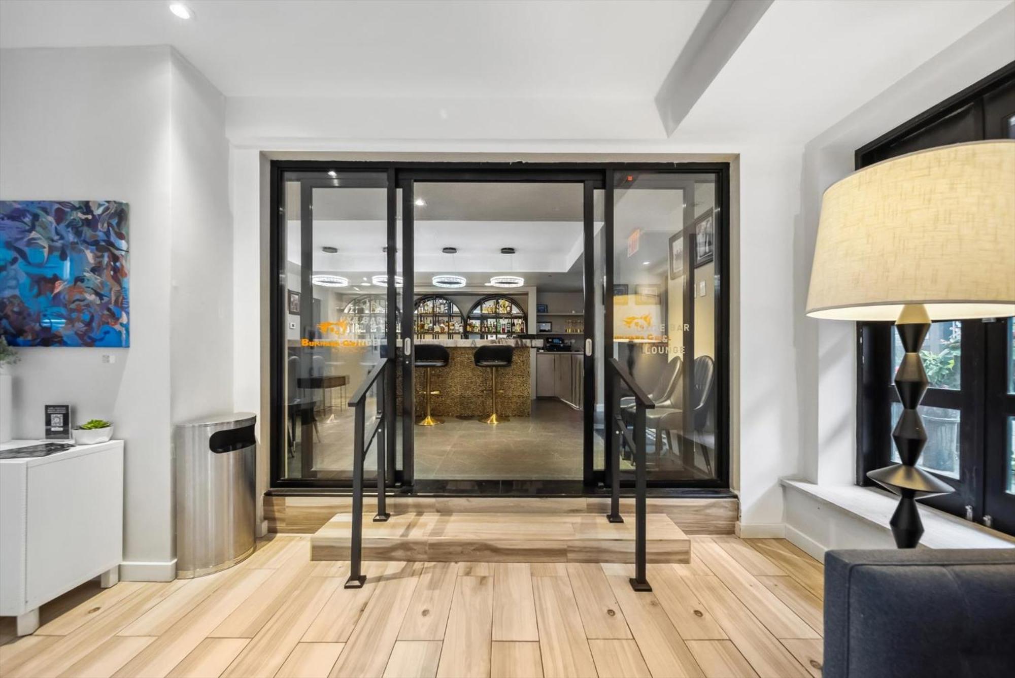 Lexington Plaza New York