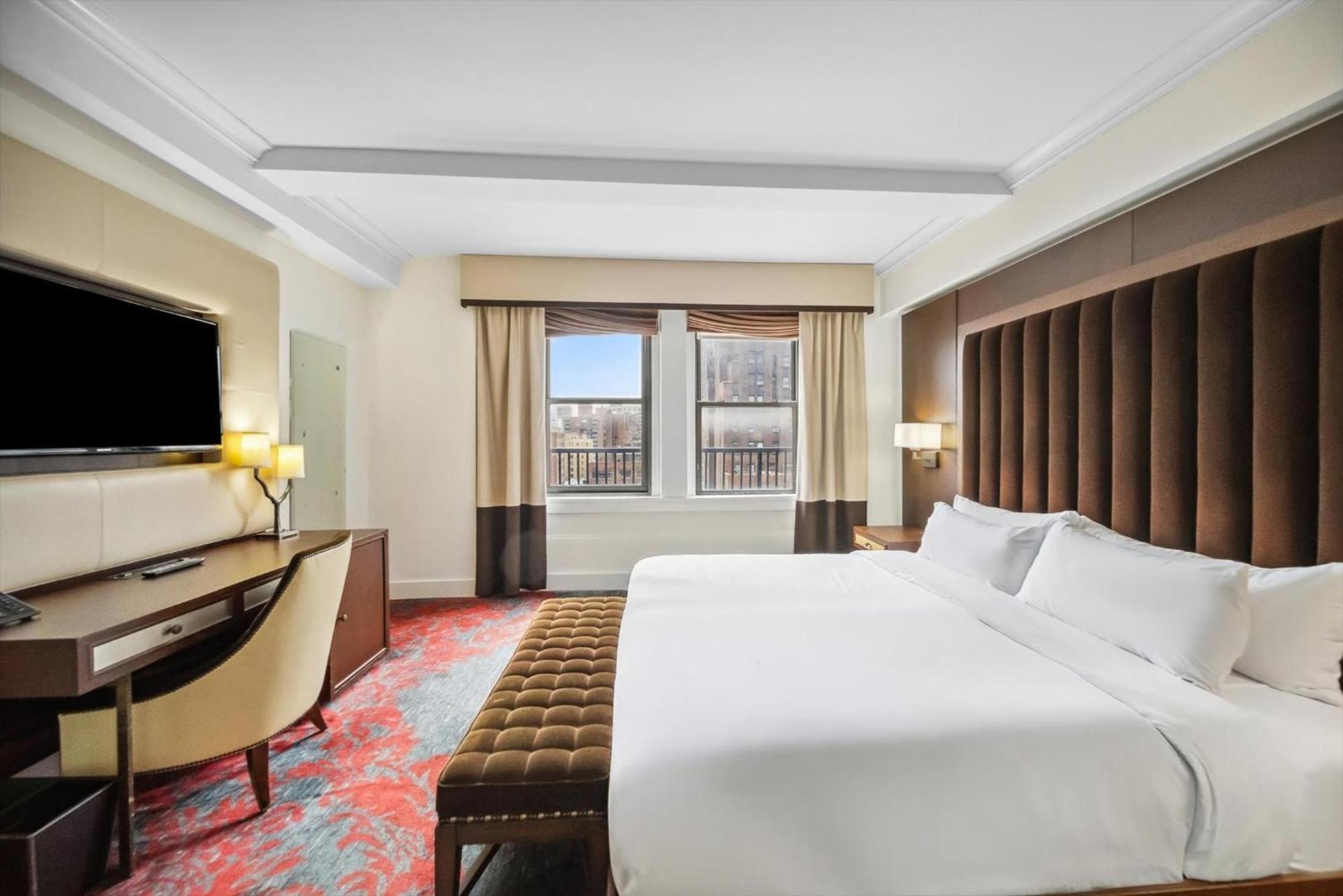 Lexington Plaza Hotel