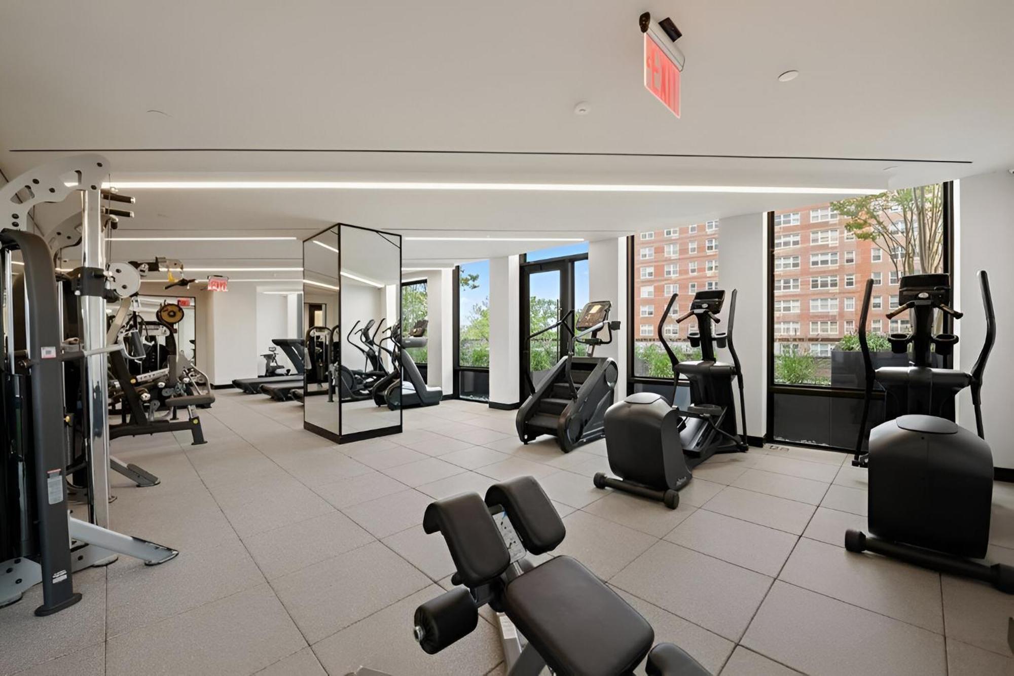Posh With Luxe Amenities In Prime Location! Appartement *
