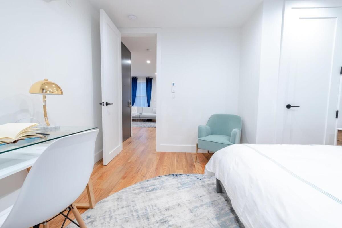 323-1 Spacious 2br Williamsburg *