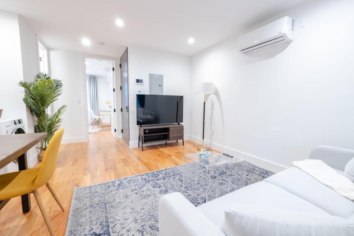 323-1 Spacious 2br Williamsburg * New York